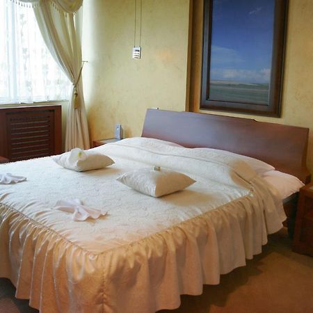 Panorama City Inn スレムスキ・カルロヴツィ エクステリア 写真