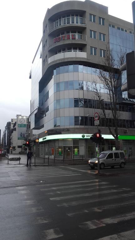 Panorama City Inn スレムスキ・カルロヴツィ エクステリア 写真